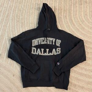 University of Dallas College Champion Navy Hoodie Pullover Sweatshirt - M